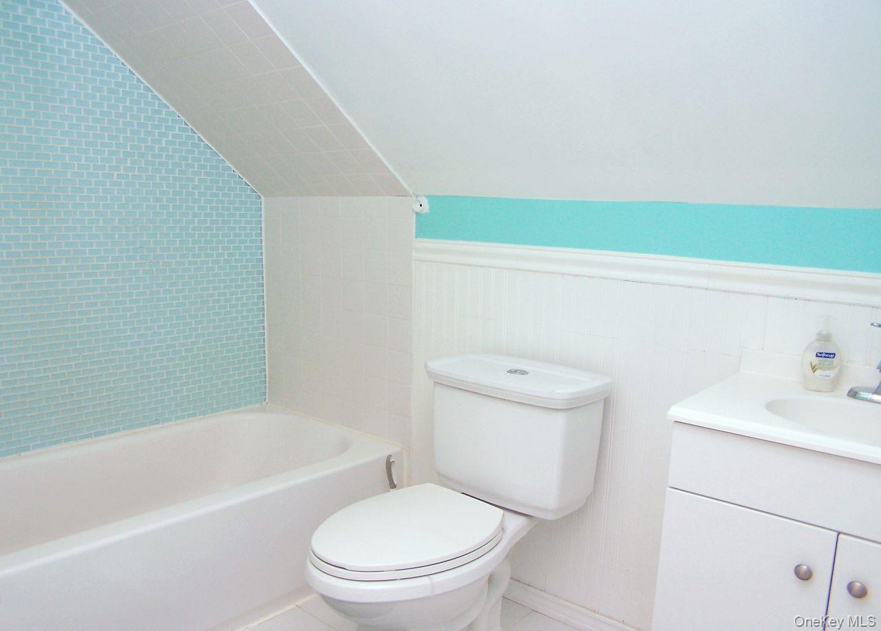 #10 photo, 10 Clarence Street, Copiague , NY 11726