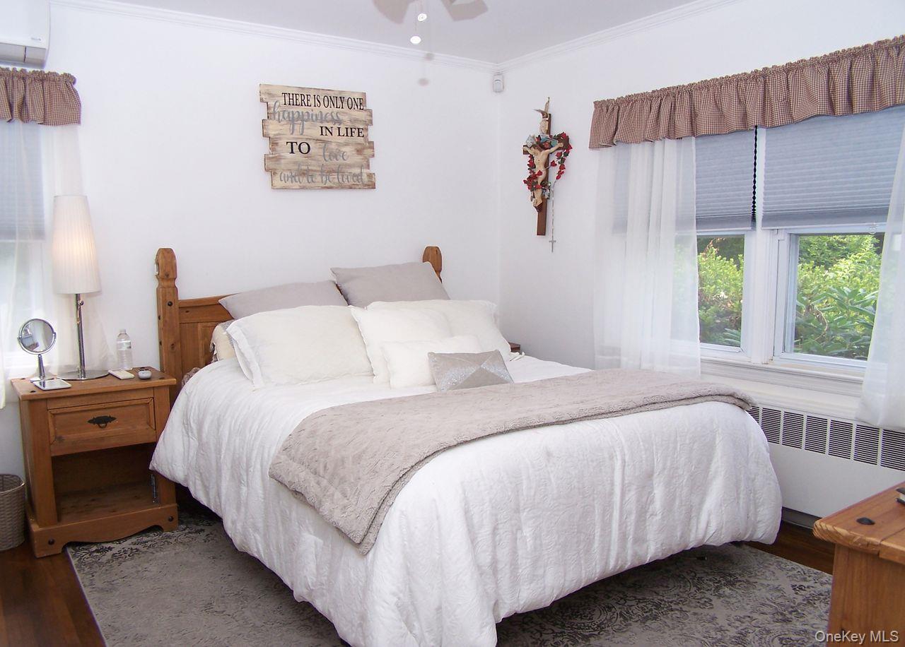 #11 photo, 10 Clarence Street, Copiague , NY 11726