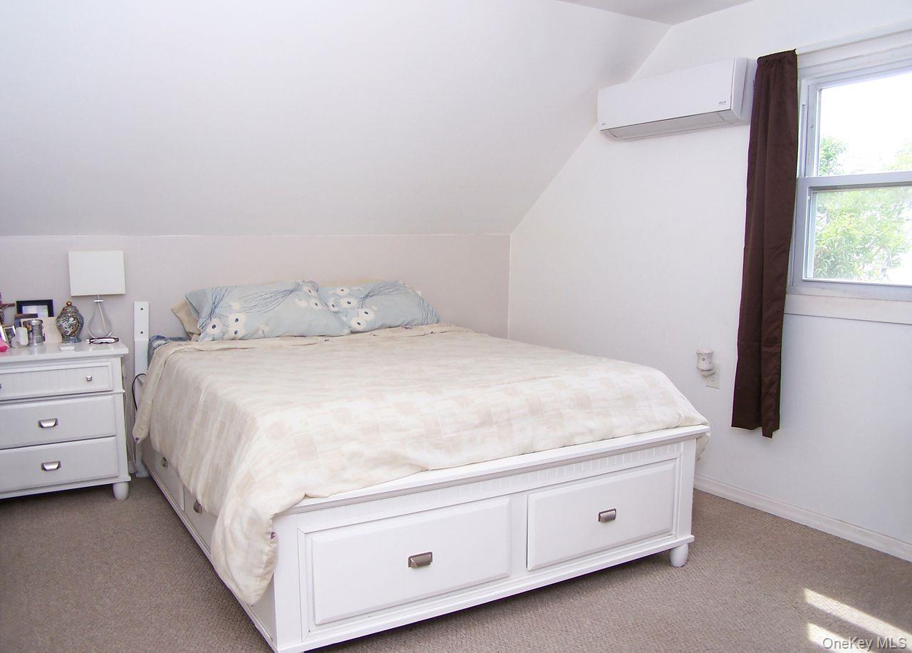 #14 photo, 10 Clarence Street, Copiague , NY 11726