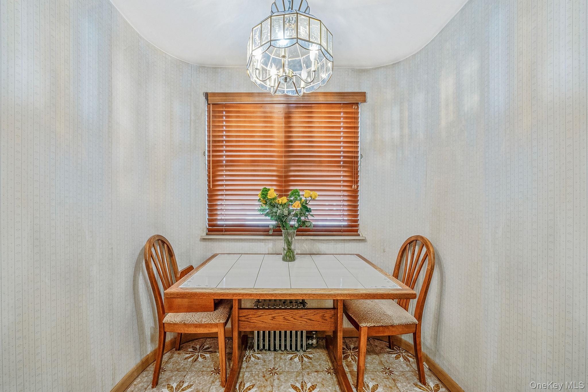 #14 photo, 6051 71st Street, কুইন্‌স Maspeth , NY 11378