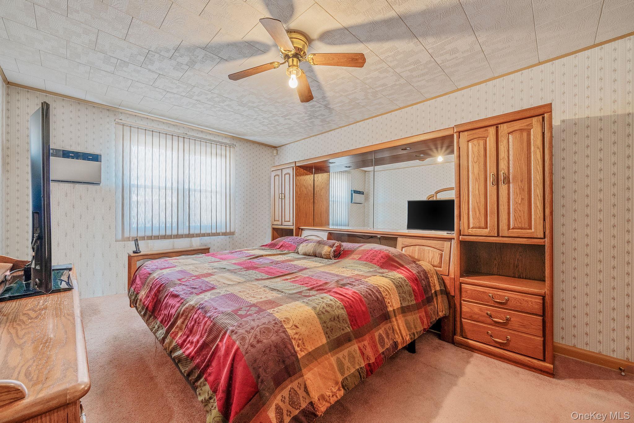 #16 photo, 6051 71st Street, কুইন্‌স Maspeth , NY 11378