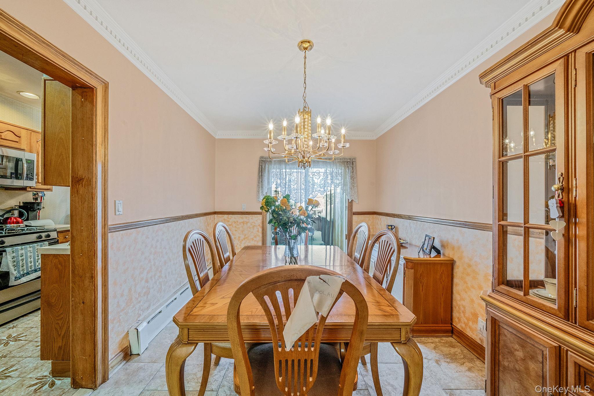 #7 photo, 6051 71st Street, কুইন্‌স Maspeth , NY 11378