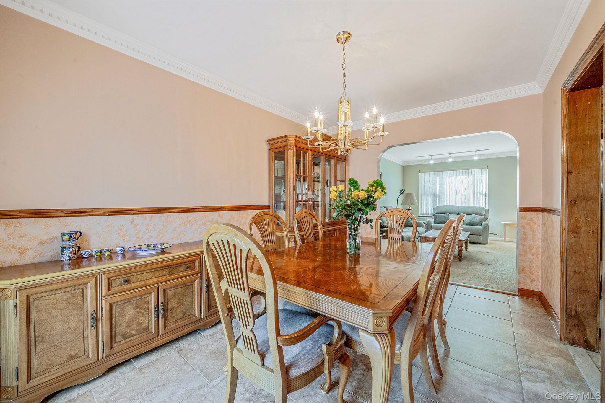 #8 photo, 6051 71st Street, কুইন্‌স Maspeth , NY 11378