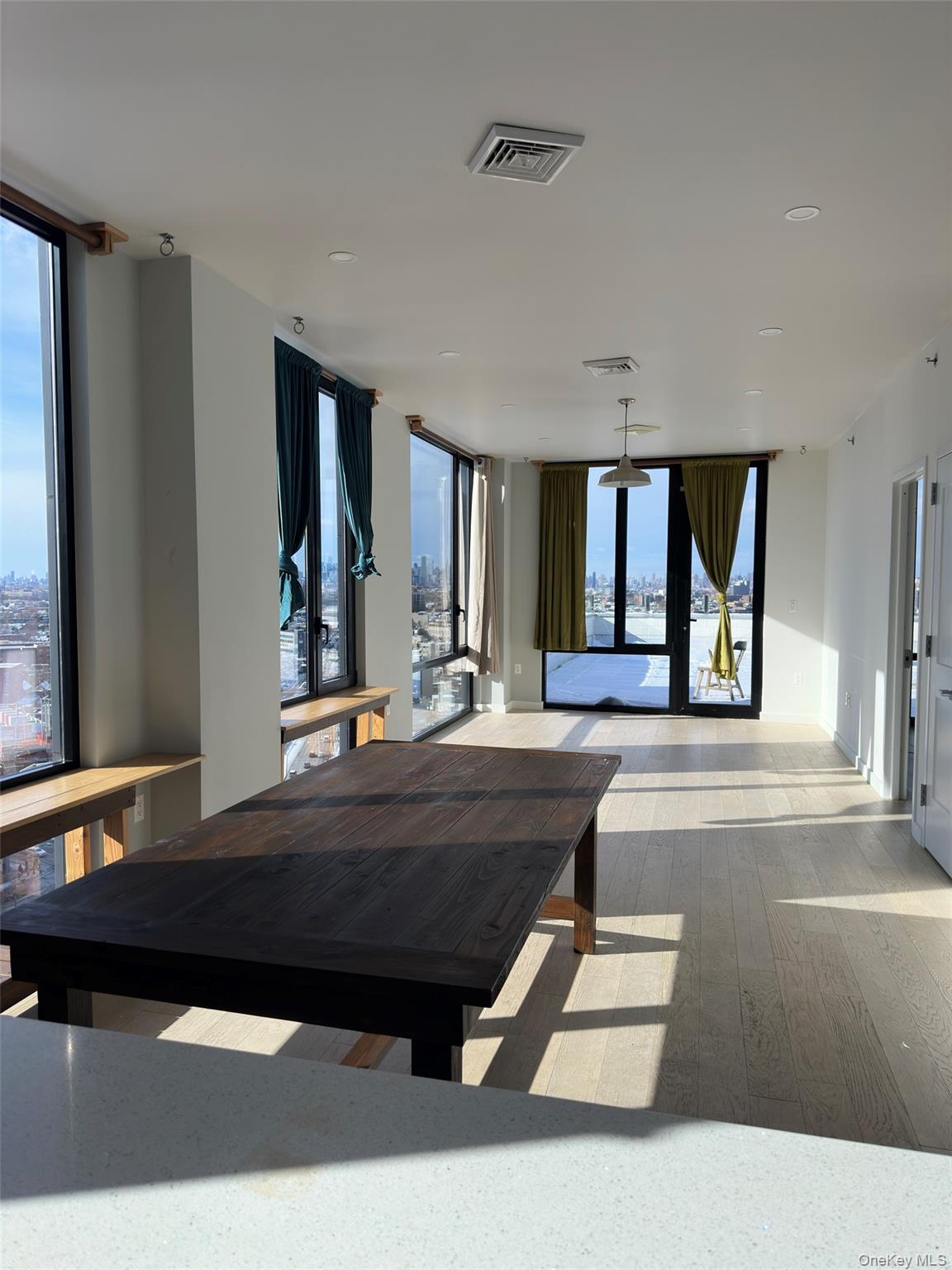 #3 photo, 88-08 Justice Avenue, 皇后区 Elmhurst , NY 11373