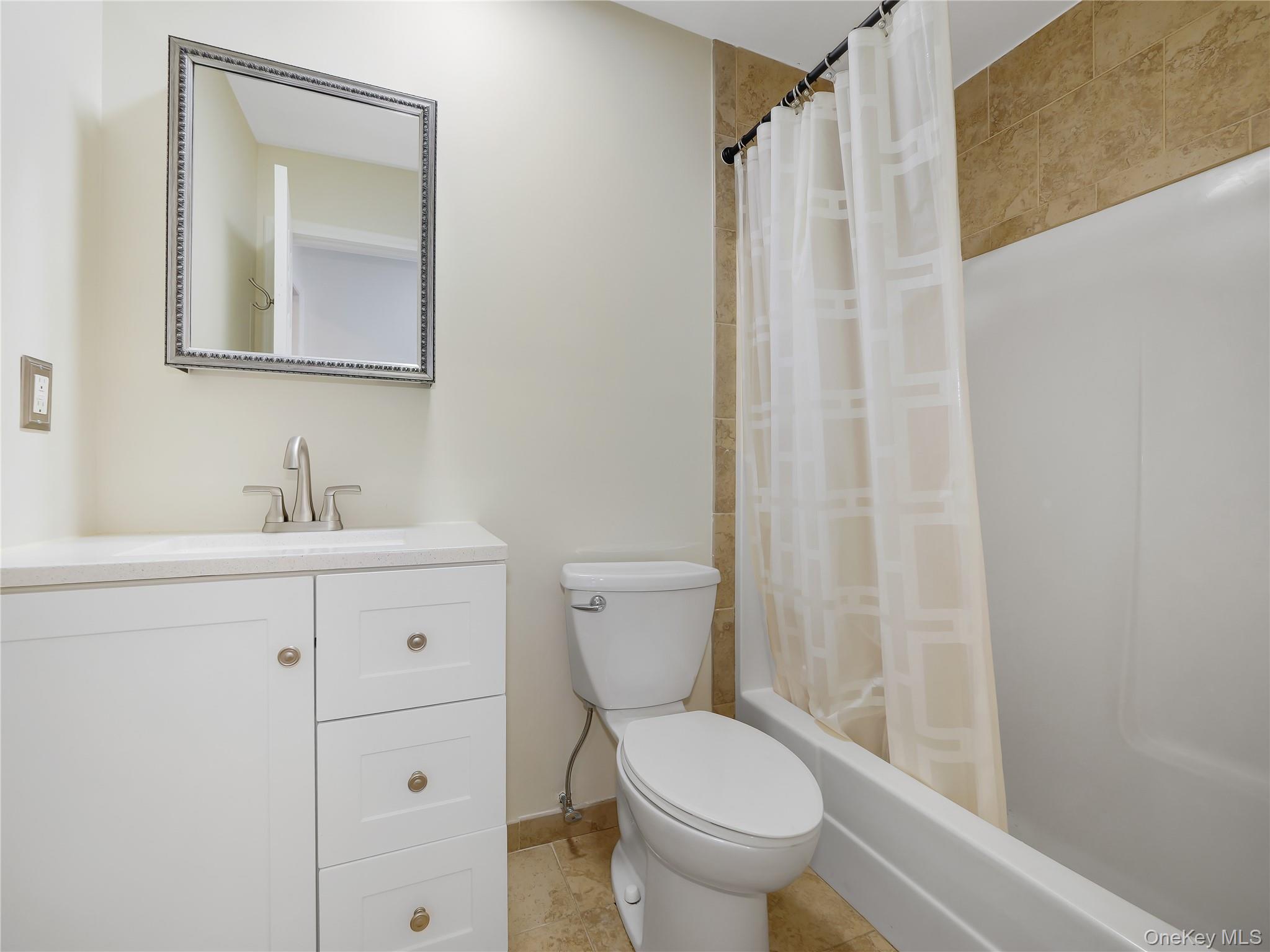 #17 photo, 327 Sierra Vista Lane, 纽约州 Valley Cottage , NY 10989