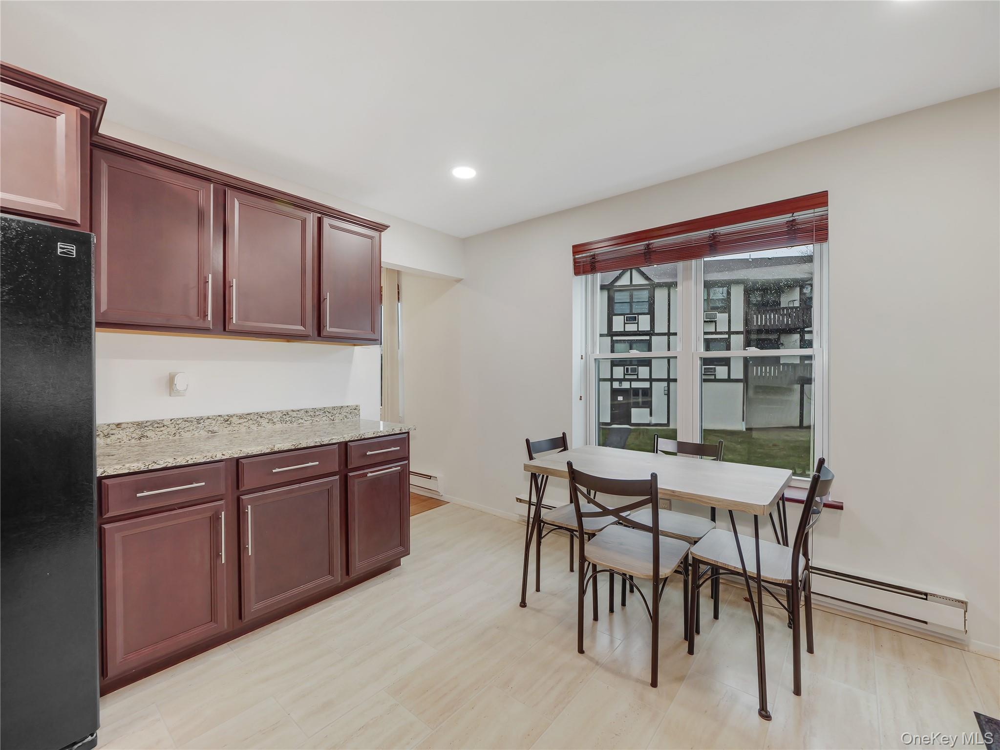 #3 photo, 327 Sierra Vista Lane, 纽约州 Valley Cottage , NY 10989