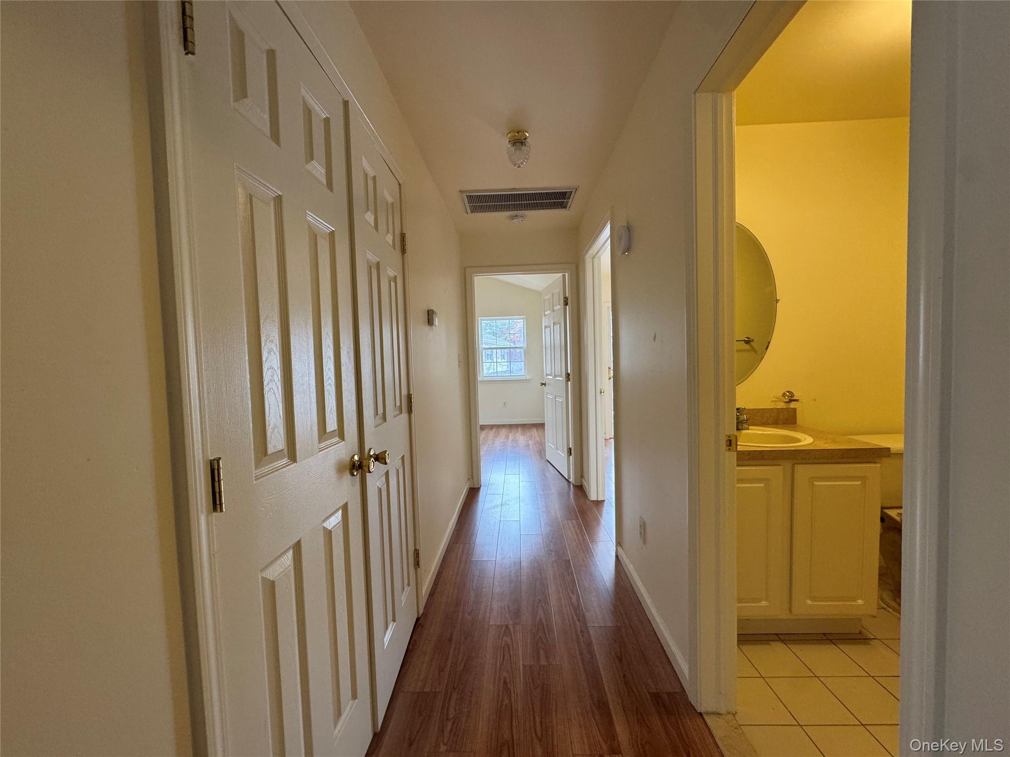 #15 photo, 104 Aerie Way, 롱 아일랜드 East Quogue , NY 11942