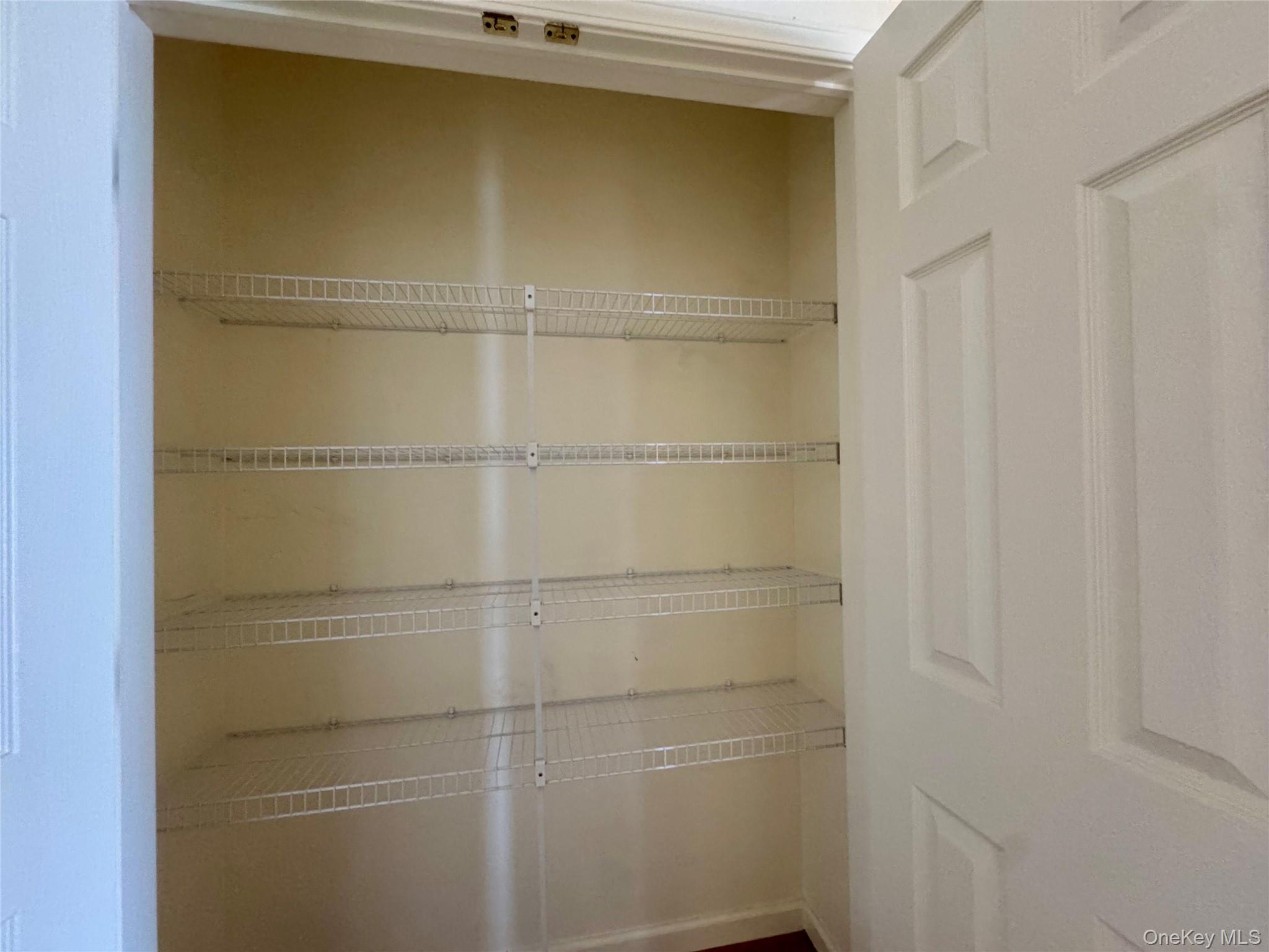 #17 photo, 104 Aerie Way, 롱 아일랜드 East Quogue , NY 11942