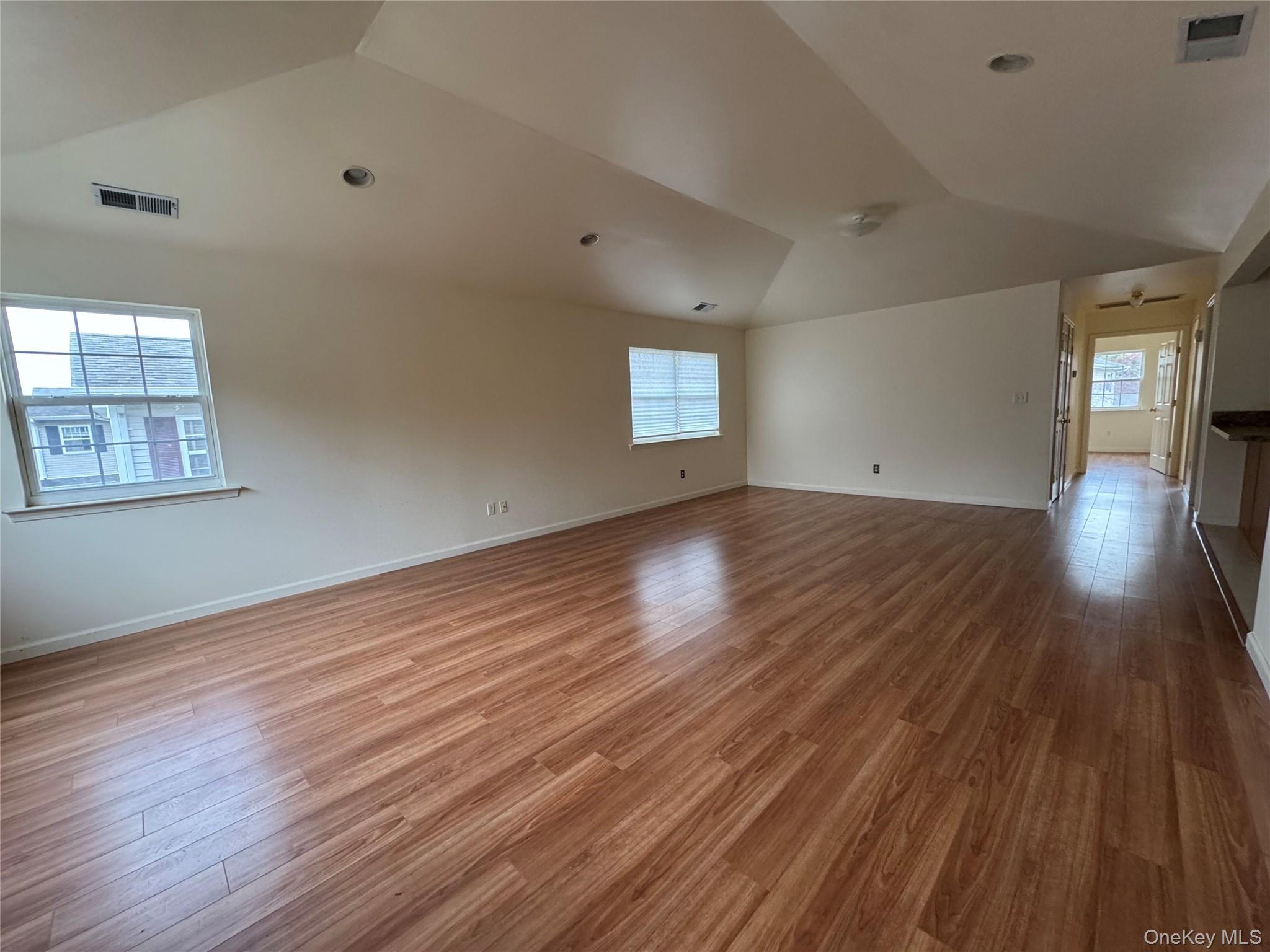 #18 photo, 104 Aerie Way, 롱 아일랜드 East Quogue , NY 11942