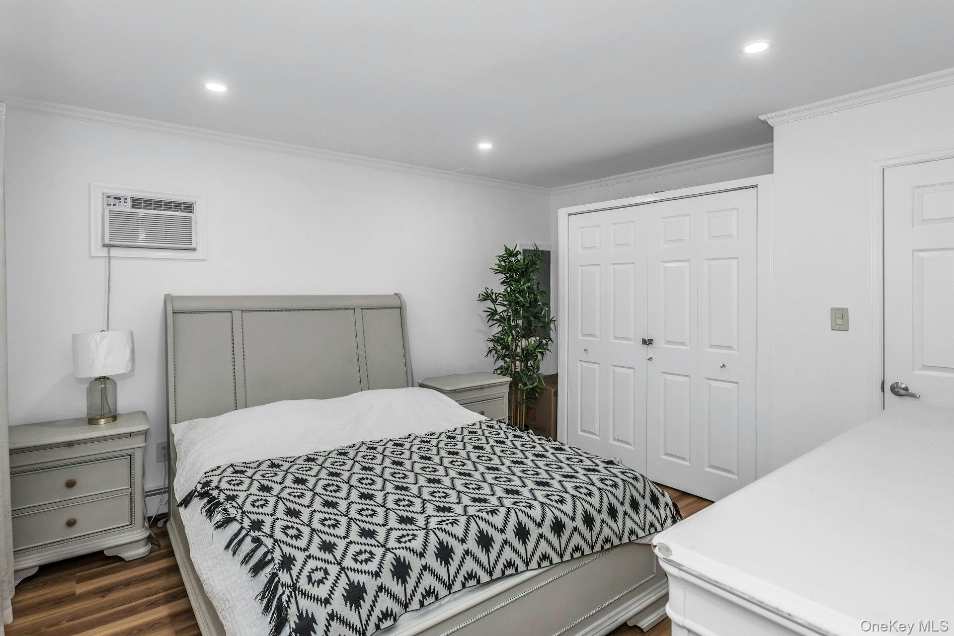 #11 photo, 38 Fireplace Lane, Hicksville , NY 11801