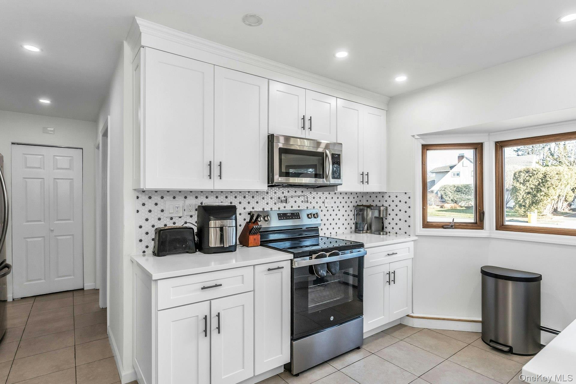 #7 photo, 38 Fireplace Lane, Hicksville , NY 11801