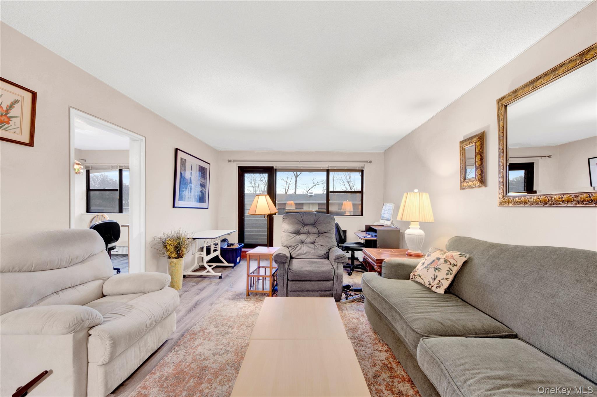 #5 photo, 1523 Central Park ave, Yonkers , NY 10710