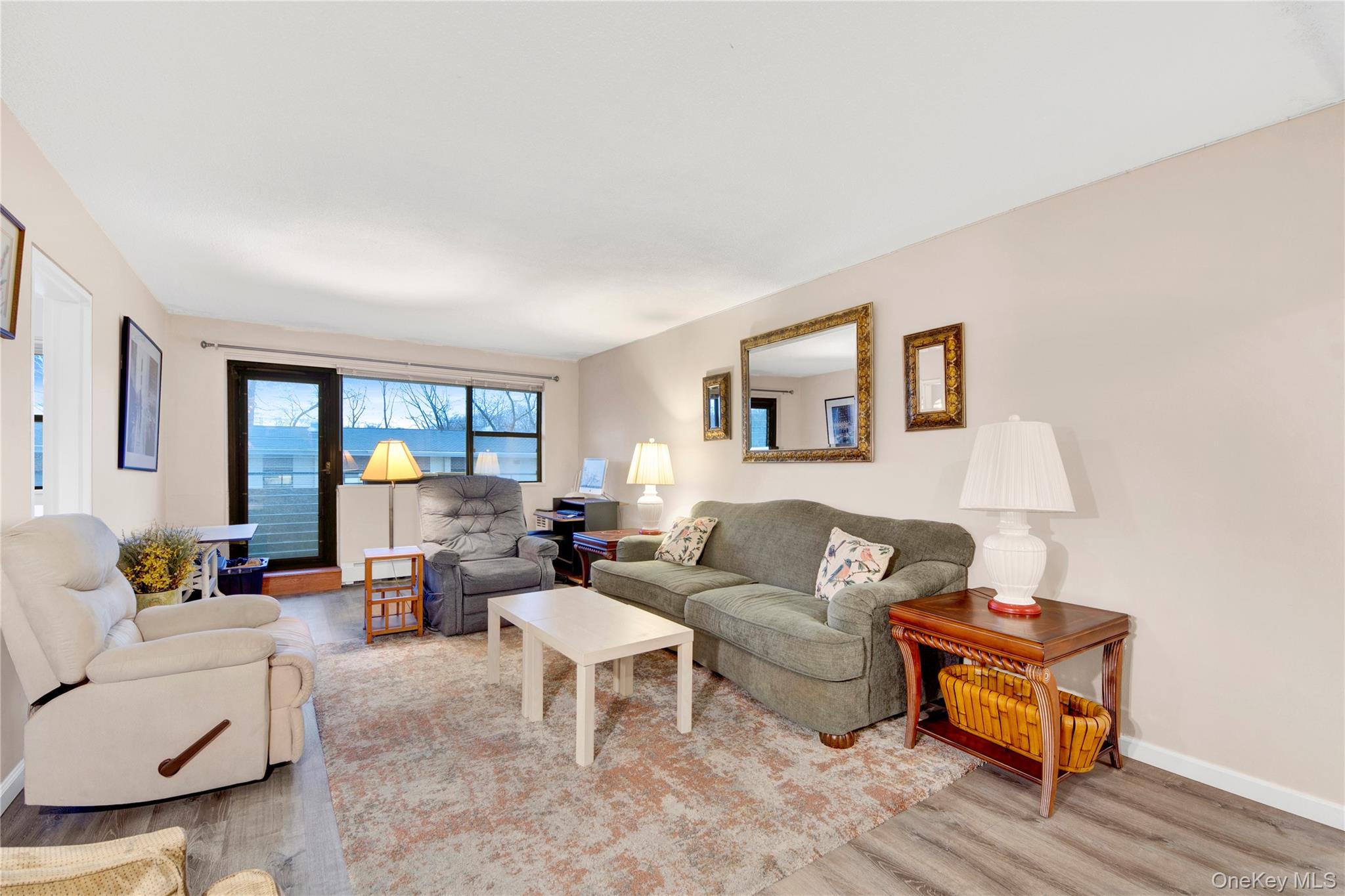 #8 photo, 1523 Central Park ave, Yonkers , NY 10710