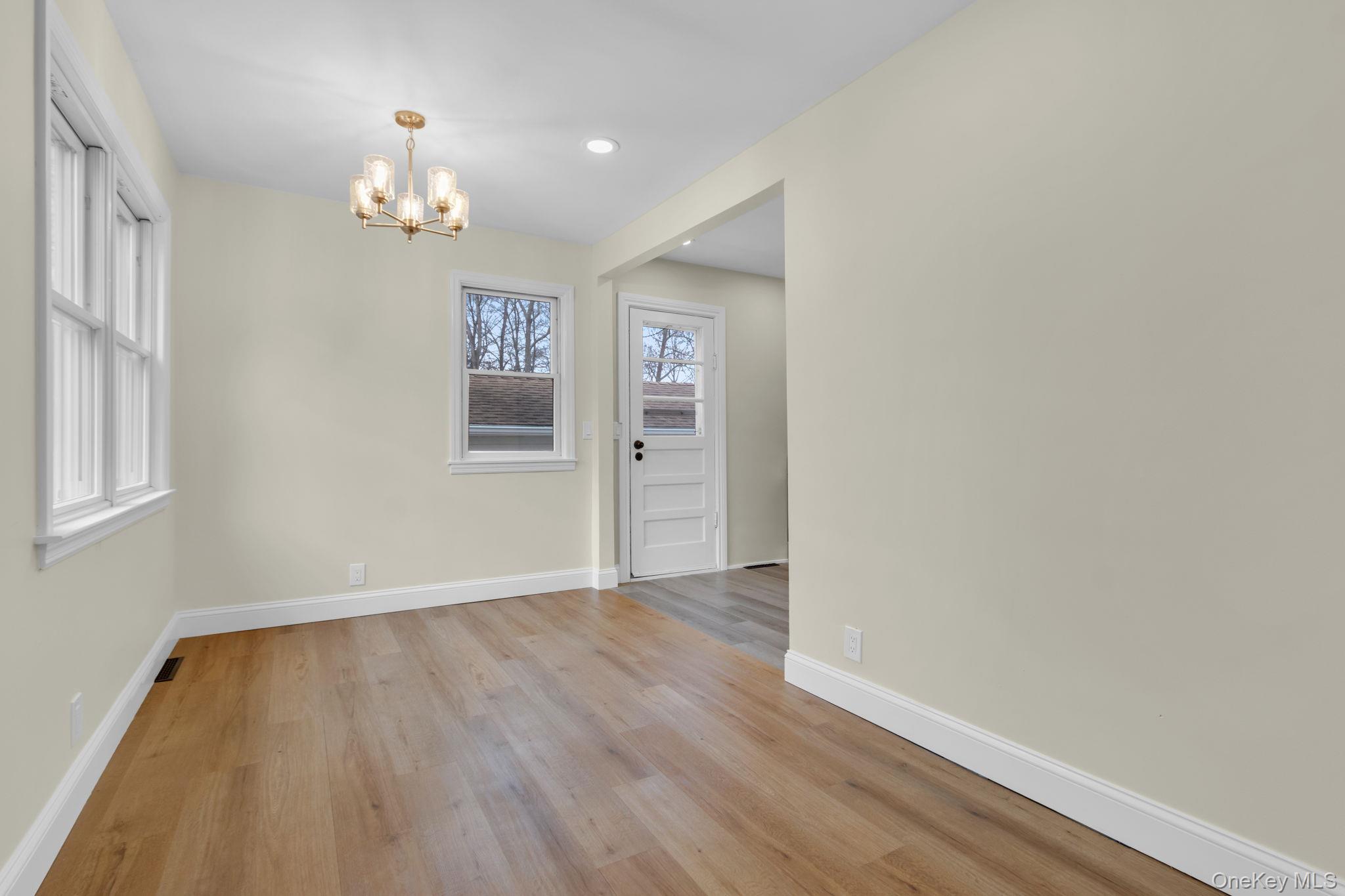 #8 photo, 21 Reading Road, 纽约州 Patterson , NY 12563