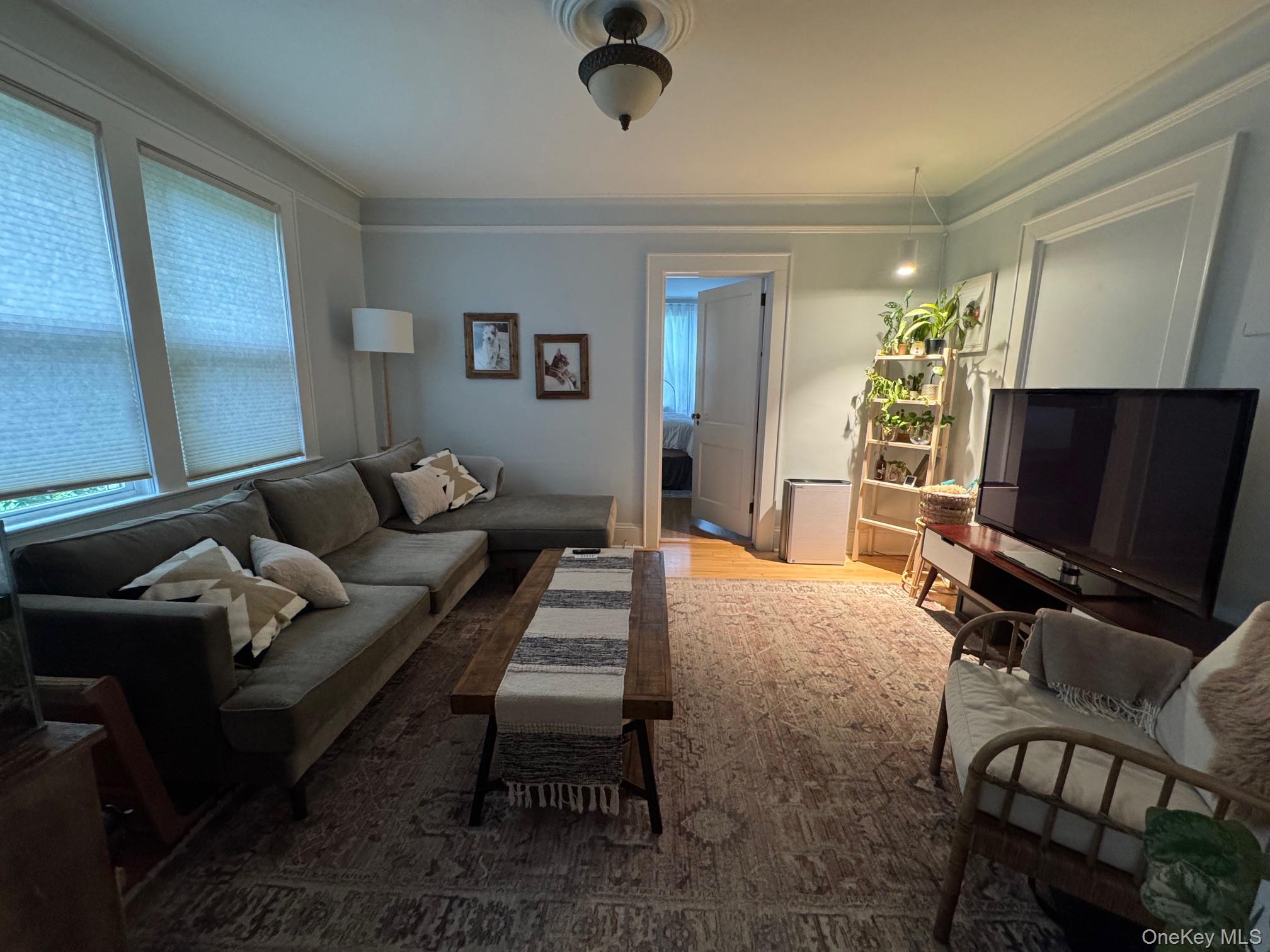 #14 photo, 86 E Sunnyside Lane, 纽约州 Irvington , NY 10533