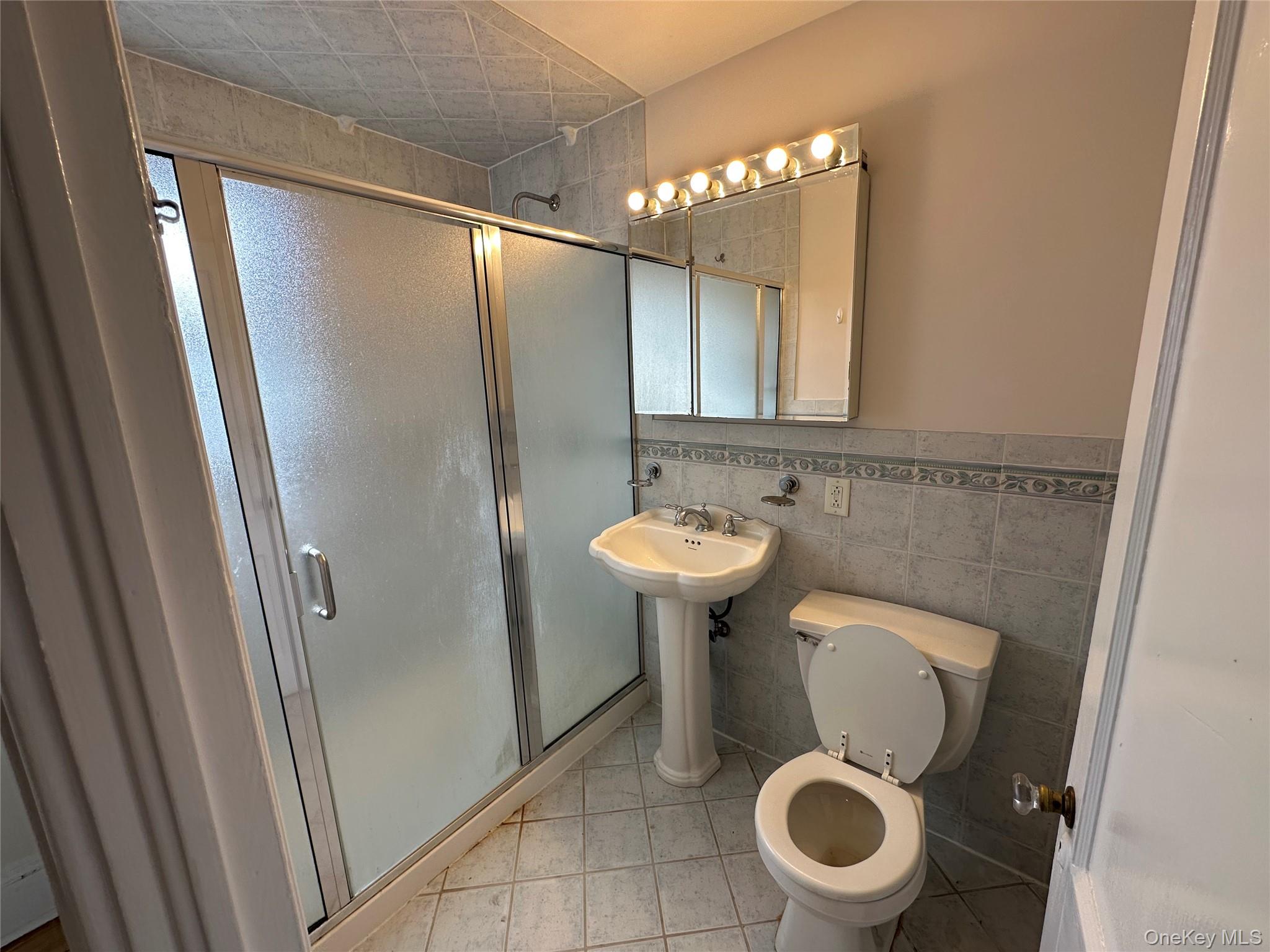 #6 photo, 86 E E. Sunnyside, Irvington , NY 10533