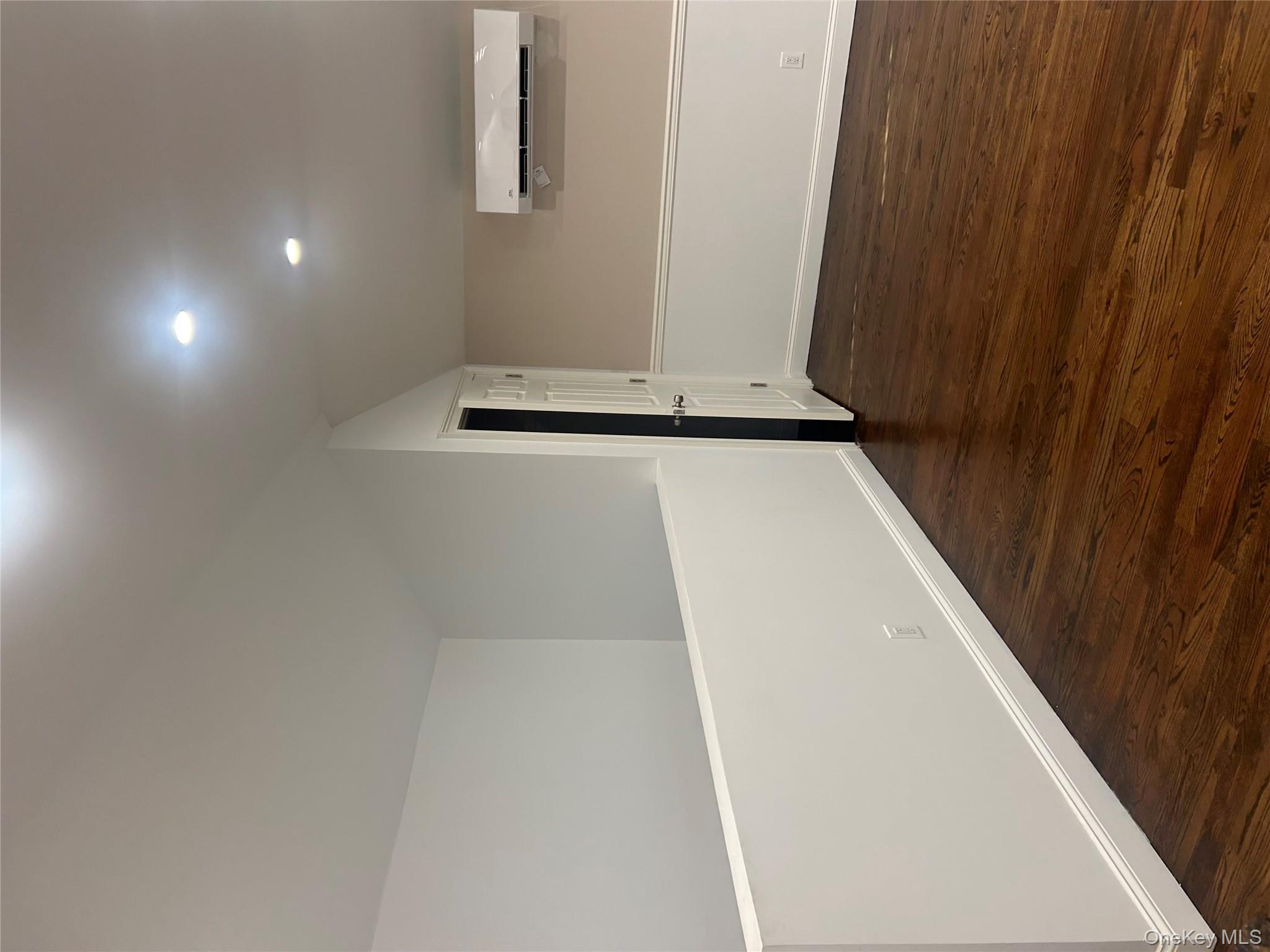 #5 photo, 147-24 224 street 224 st, Springfield Gardens , NY 11413