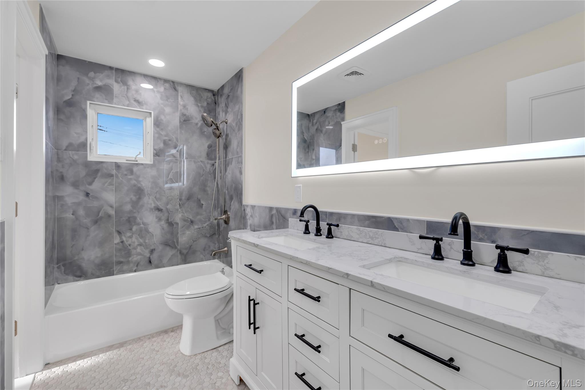 #20 photo, 1554 Holiday Park Drive, Нассау ‖ Wantagh , NY 11793