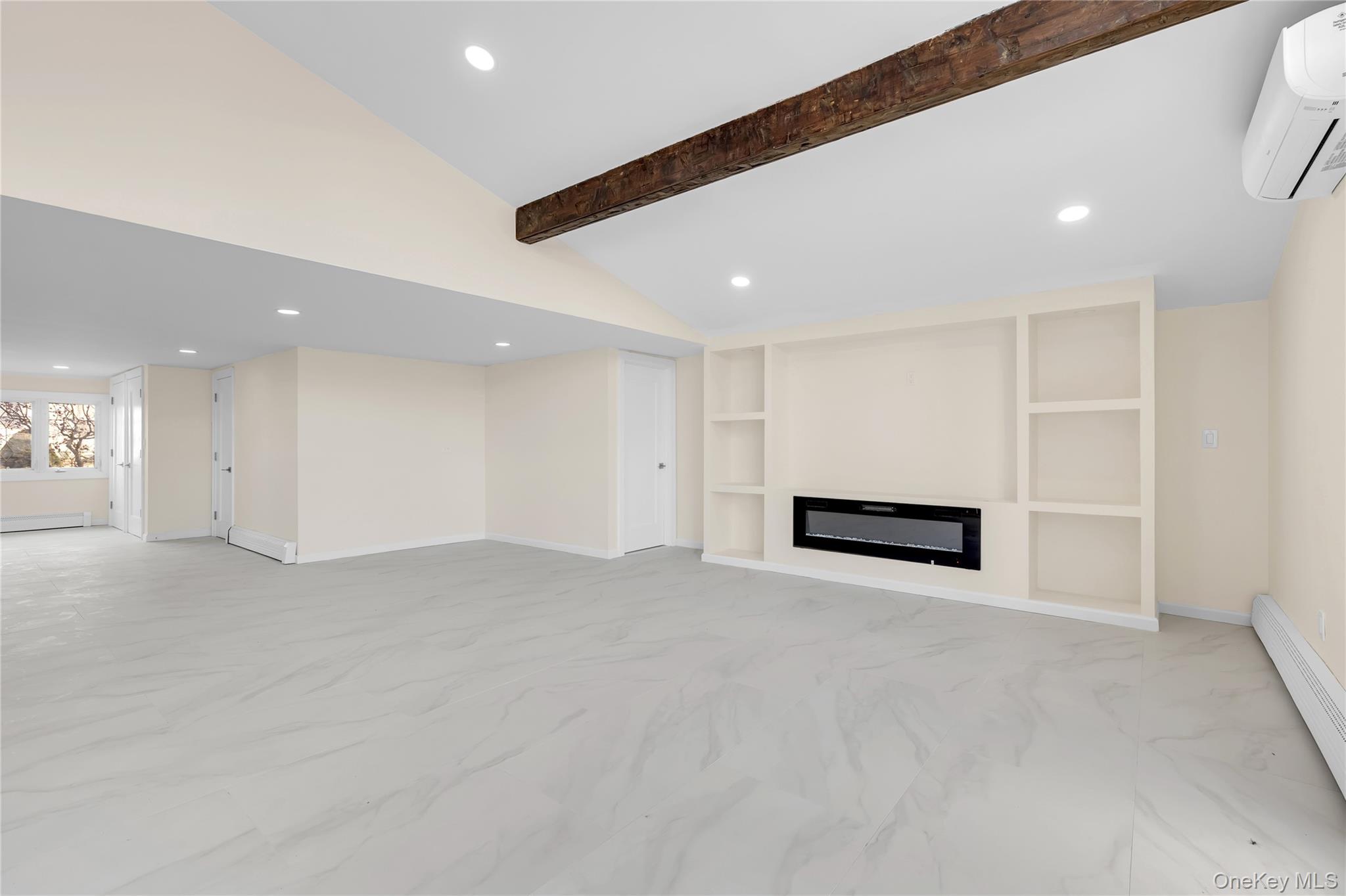 #9 photo, 1554 Holiday Park Drive, Нассау ‖ Wantagh , NY 11793