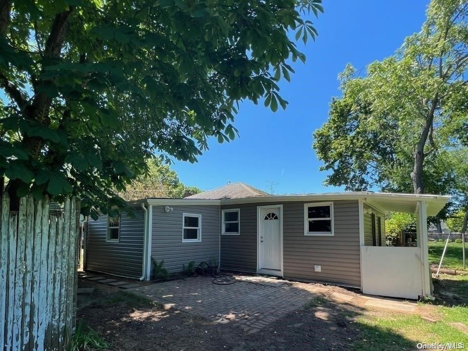 #8 photo, 253 E 17th Street, सफ़ोक काउंटी Huntington Station , NY 11746