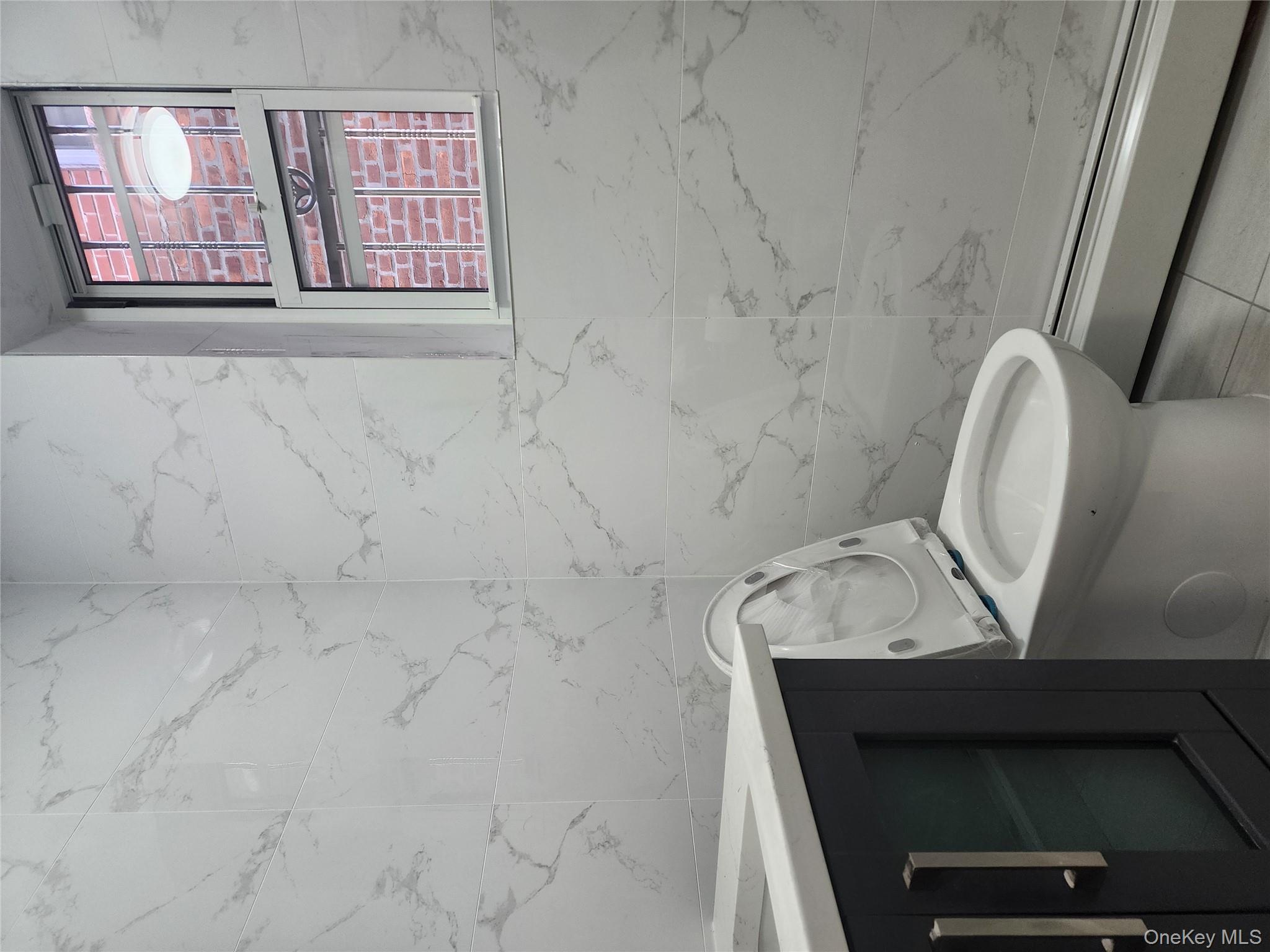 #11 photo, 6121 159th Street, 皇后區 新鮮草原 Fresh Meadows , NY 11365