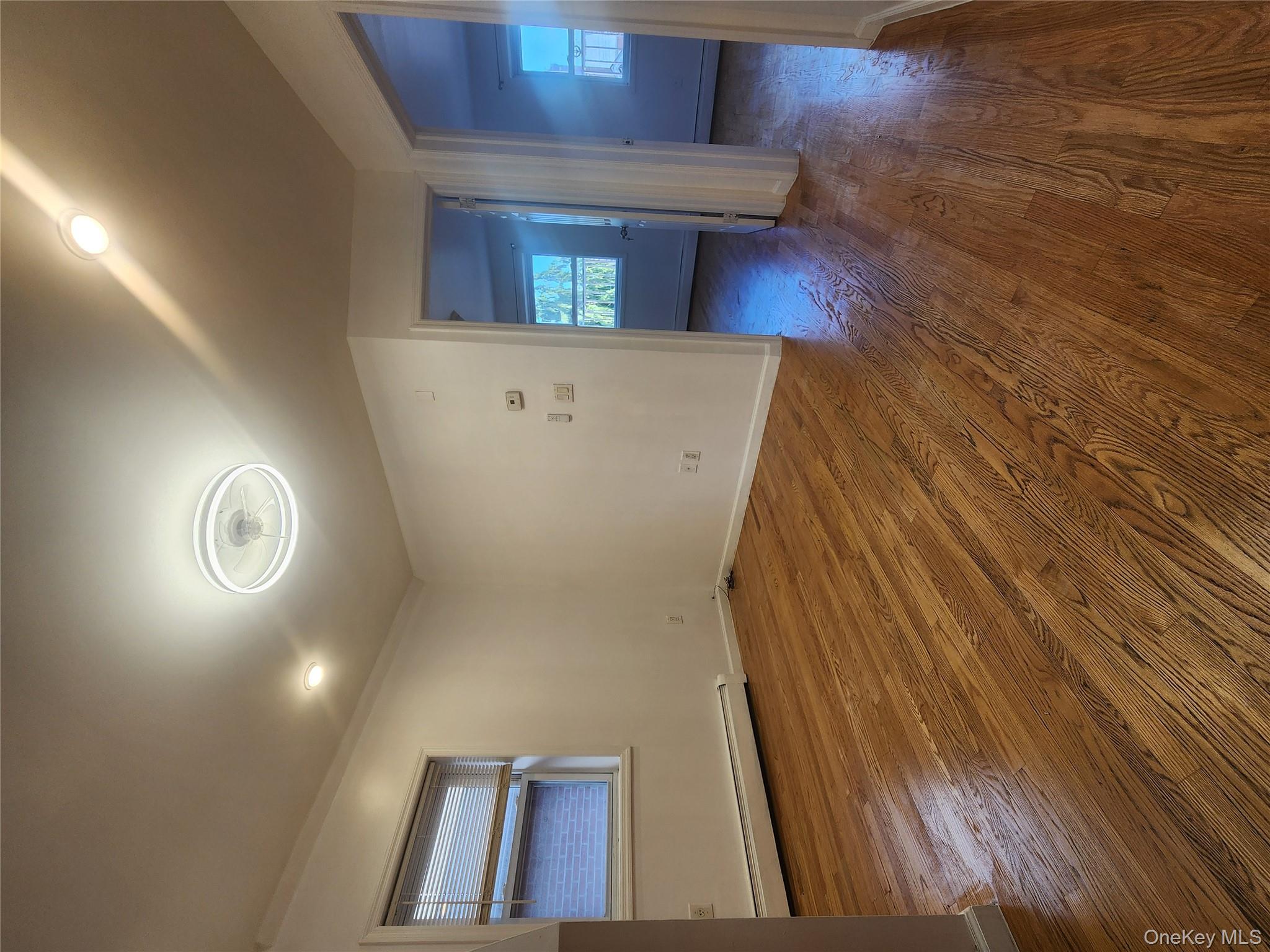 #4 photo, 6121 159th Street, 皇后區 新鮮草原 Fresh Meadows , NY 11365