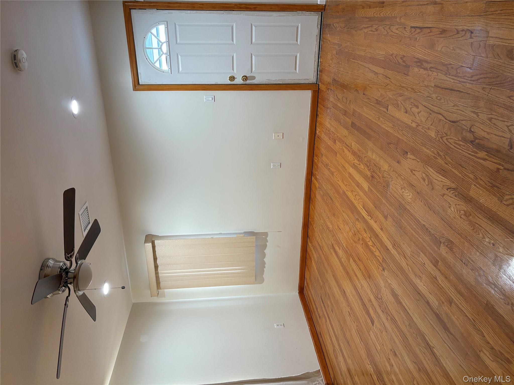 #7 photo, 258-05 83rd Avenue, Glen Oaks , NY 11004