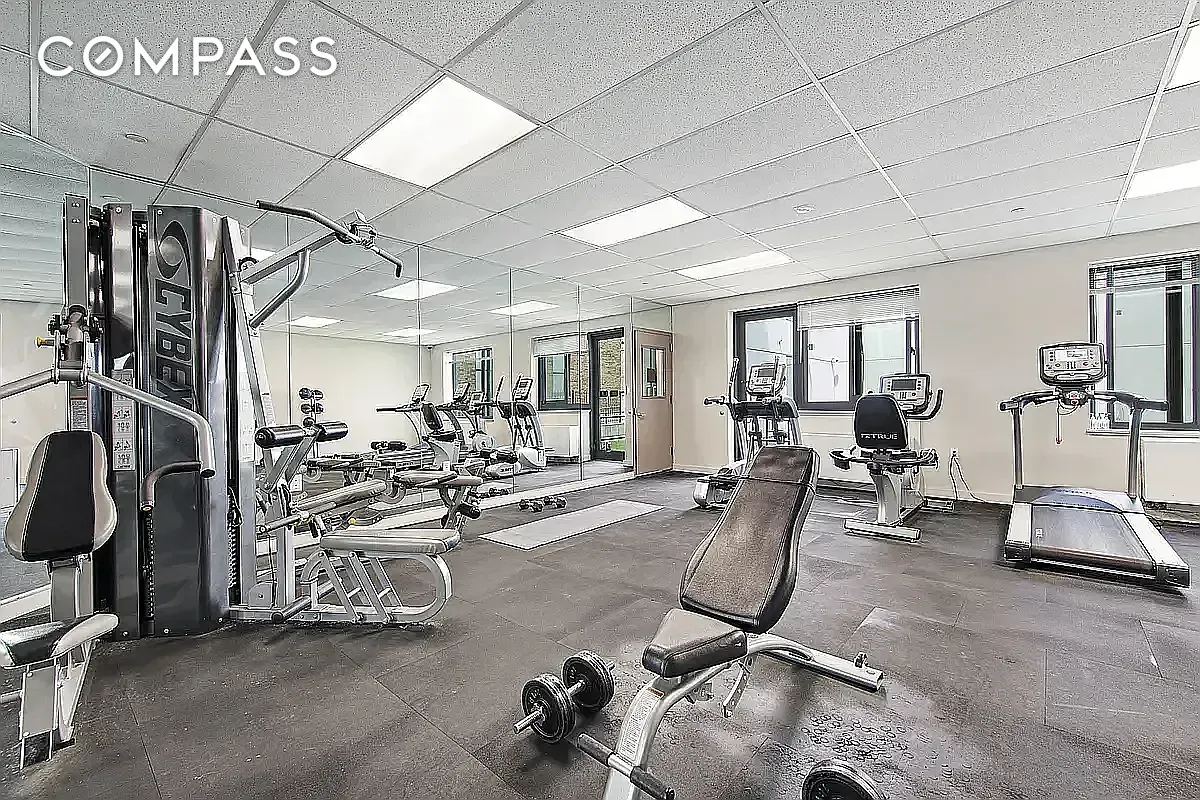 #6 photo, Long Island City, कुईंस Long Island City , NY 11101