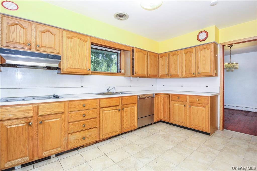 #2 photo, 26 Montrose Point Road, Montrose , NY 10548