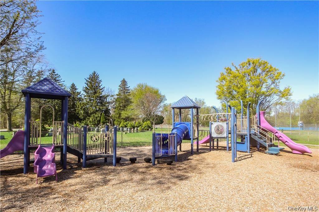 #20 photo, 26 Montrose Point Road, Montrose , NY 10548