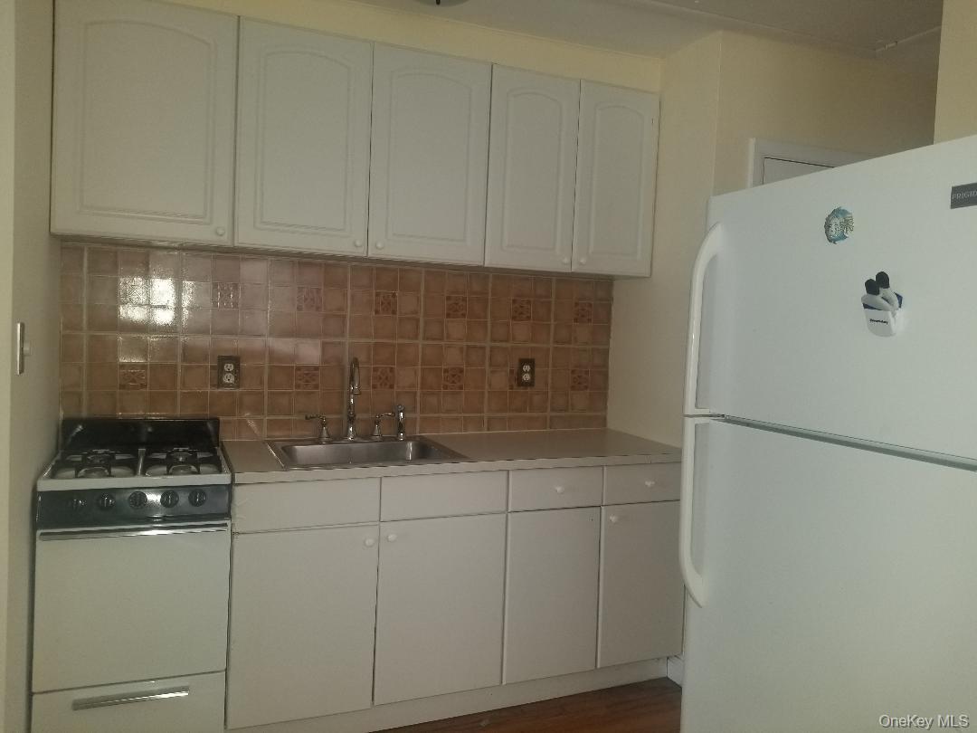 #3 photo, 625 E Broadway, 롱 아일랜드 Long Beach , NY 11561