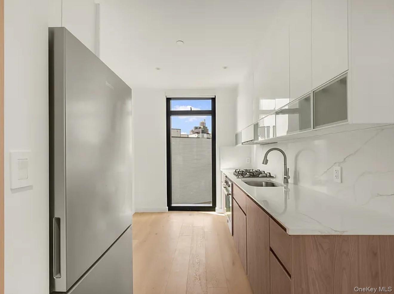 #6 photo, 4262 Hunter Street, 뉴욕퀸즈 Long Island City , NY 11101