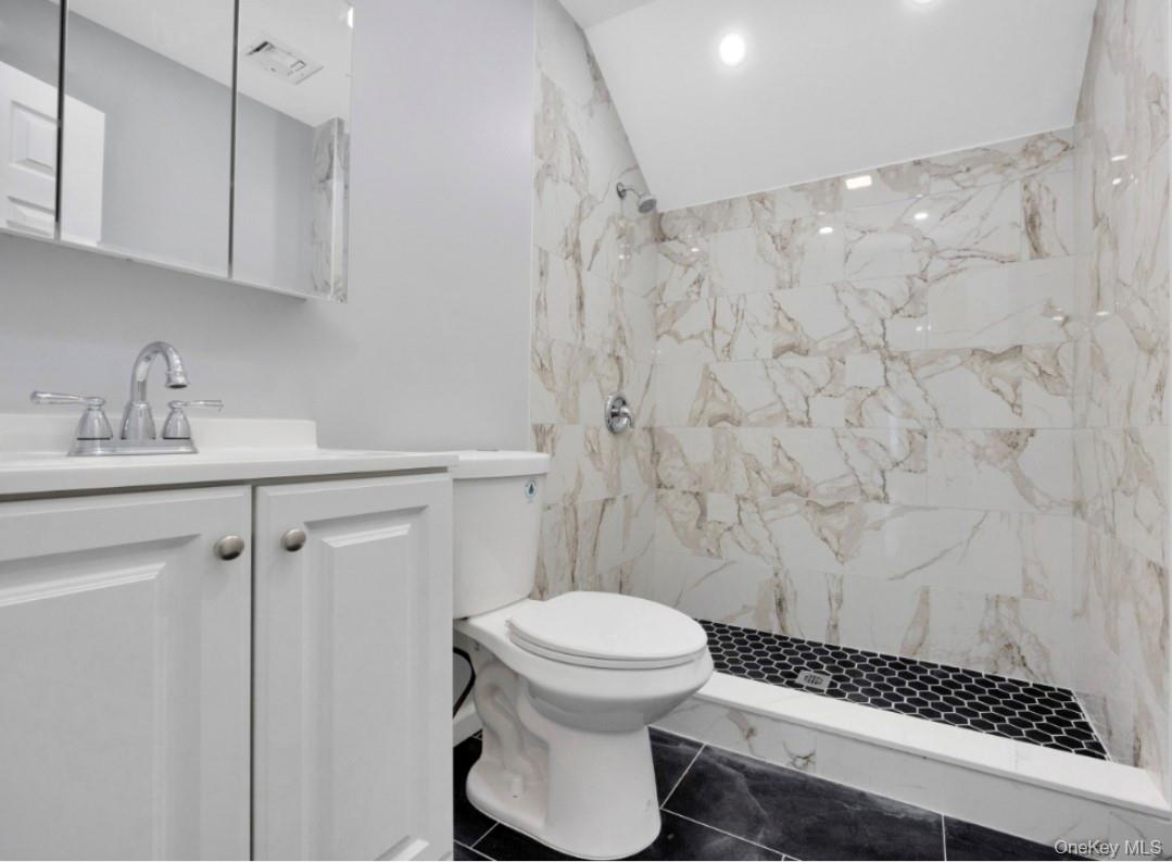 #15 photo, 178 N Ocean Avenue, 롱 아일랜드 Patchogue , NY 11772