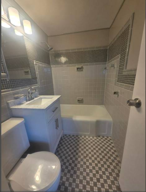 #7 photo, 2 FORDHAM HILL OVAL , #12E, Fordham Manor , NY 10468