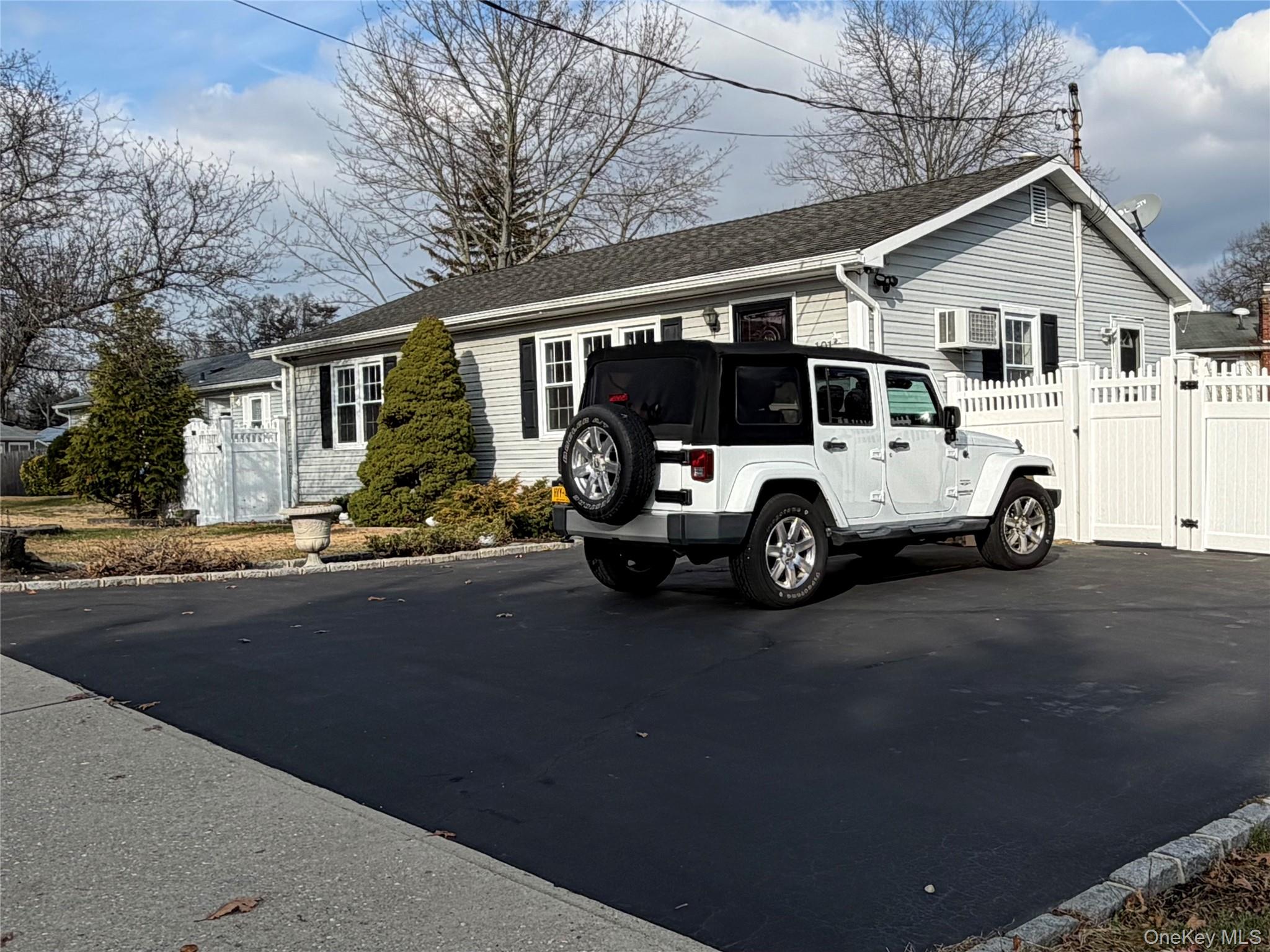 #2 photo, 101 Rosevale Avenue, سوفولك Ronkonkoma , NY 11779