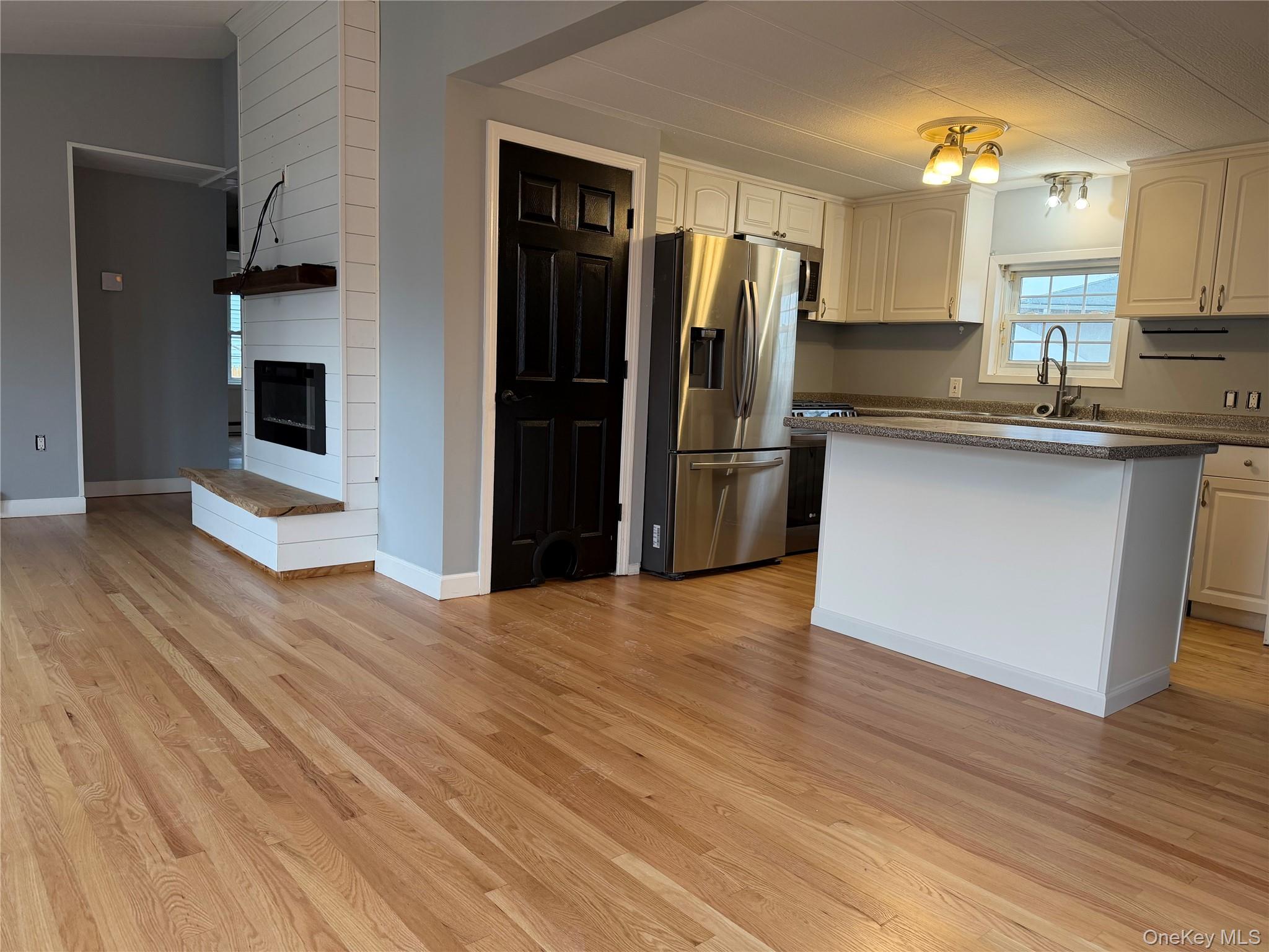 #6 photo, 101 Rosevale Avenue, سوفولك Ronkonkoma , NY 11779