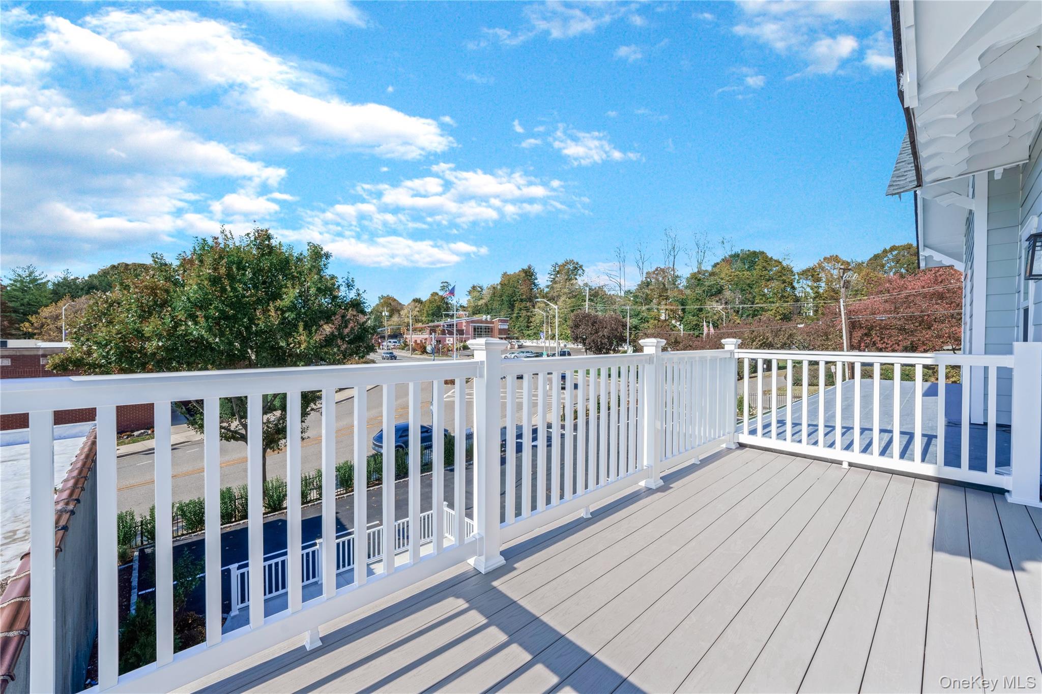 #2 photo, 110 School Street, नासाउ काउंटी Glen Cove , NY 11542