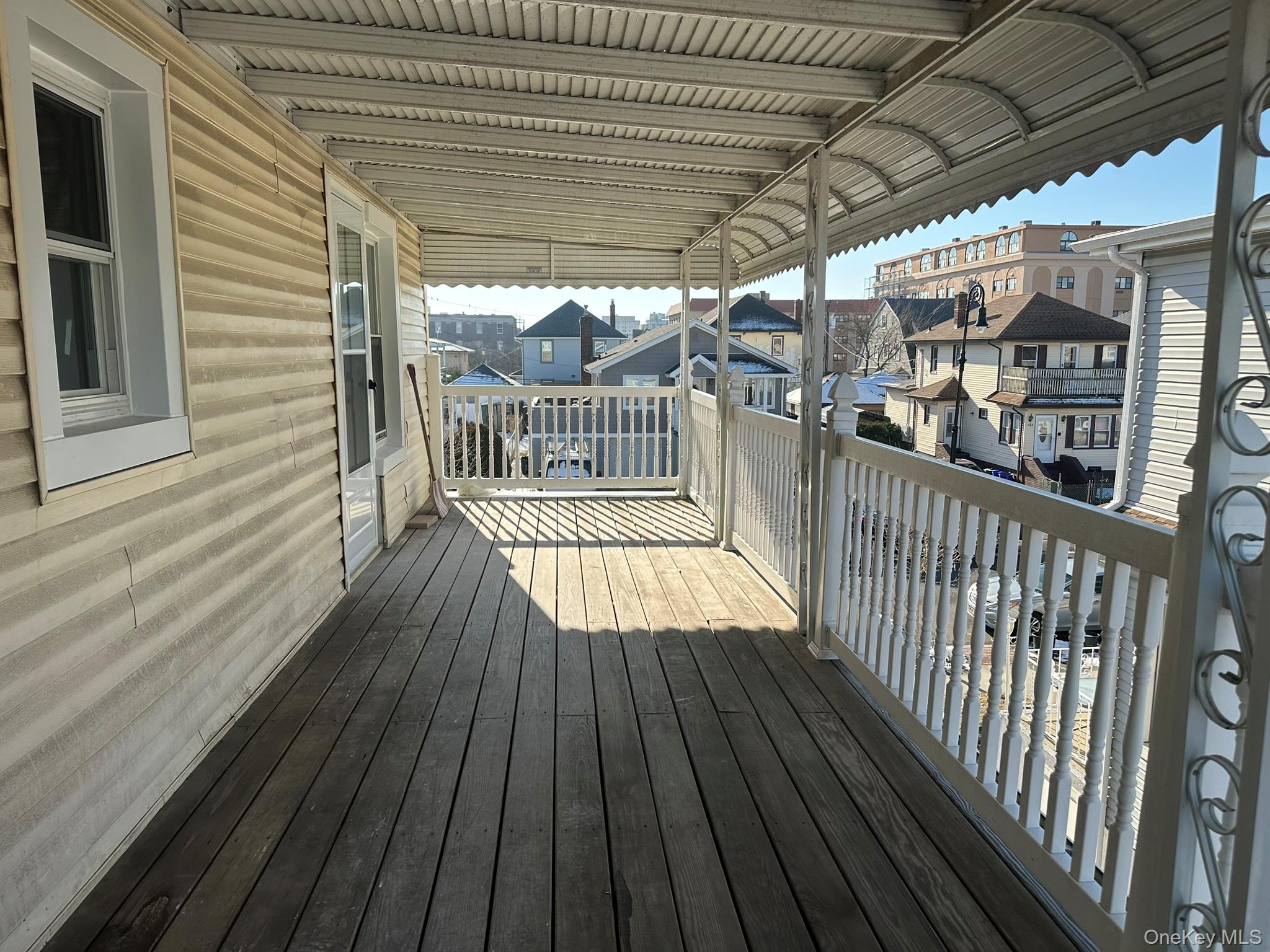 #8 photo, 149 W Market Street, नासाउ काउंटी Long Beach , NY 11561