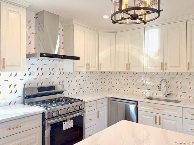 #4 photo, 40-22 223rd Street, Bayside , NY 11361