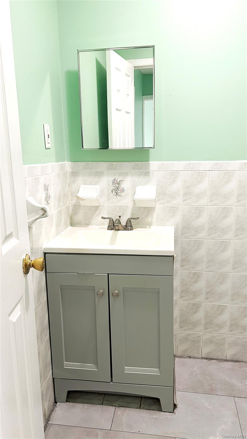 #11 photo, 9326 197th Street, 皇后區 Hollis , NY 11423