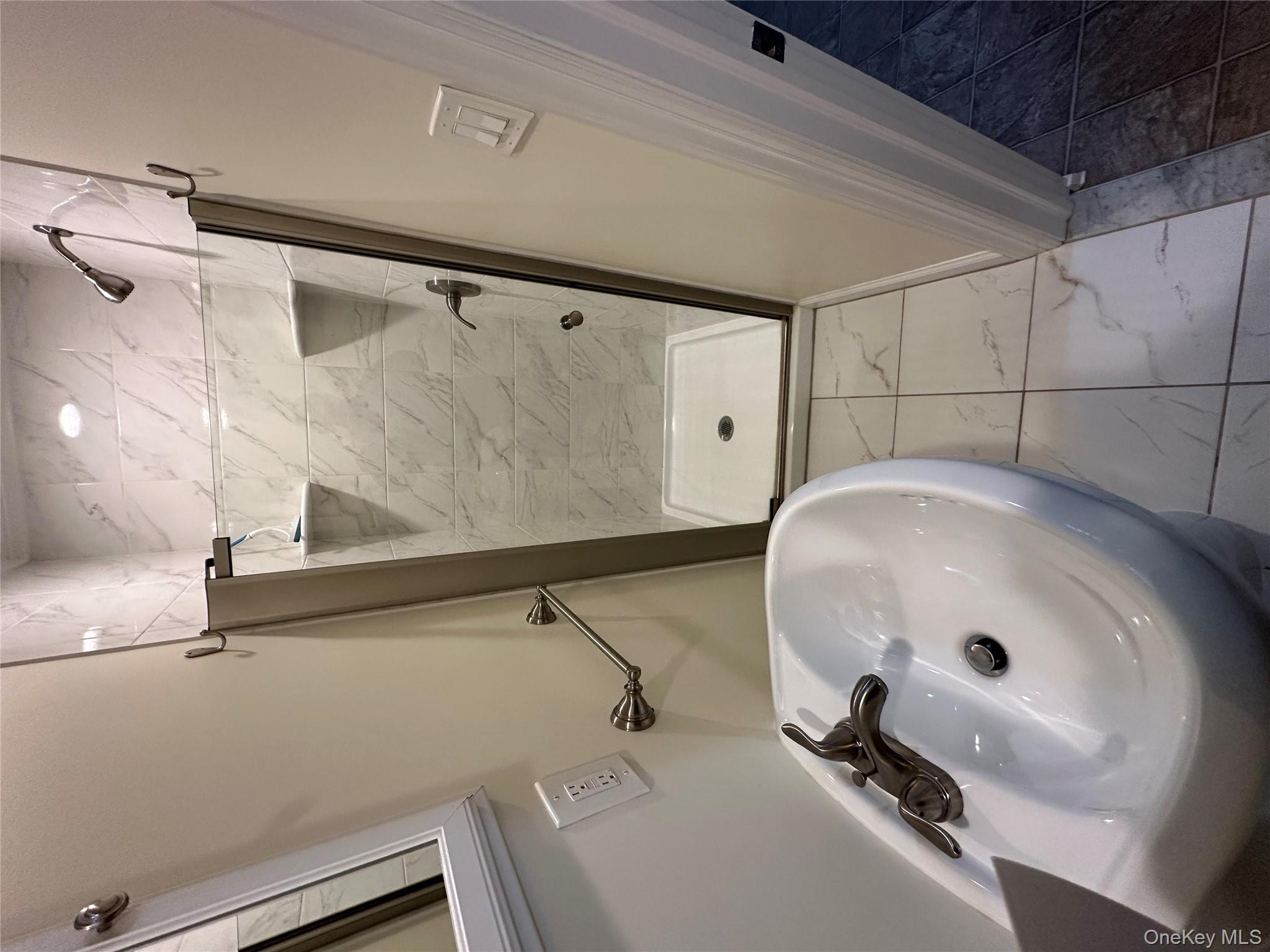 #15 photo, 18 W Maple Avenue, 뉴욕주 Suffern , NY 10901