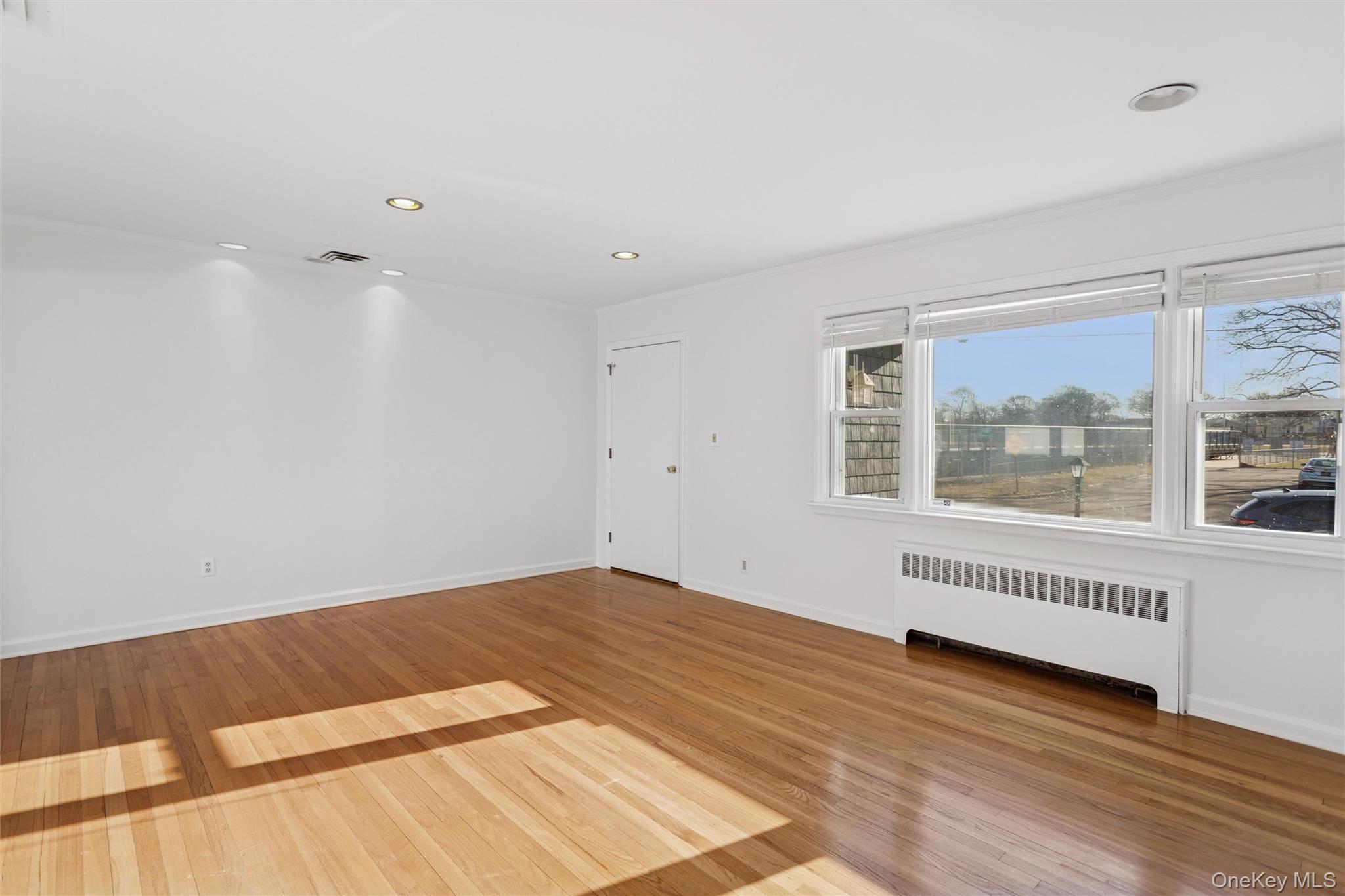 #14 photo, 1871 Relyea Drive, Merrick , NY 11566