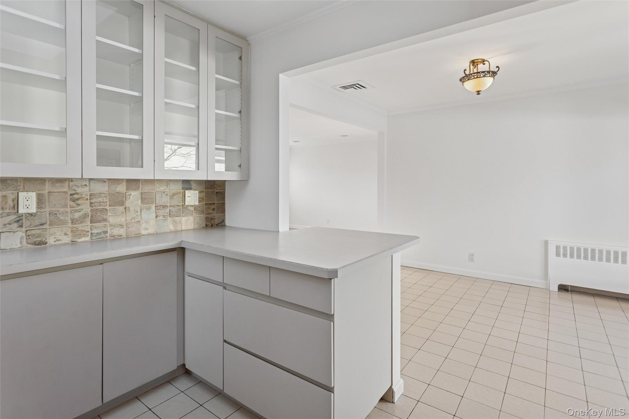 #19 photo, 1871 Relyea Drive, Merrick , NY 11566