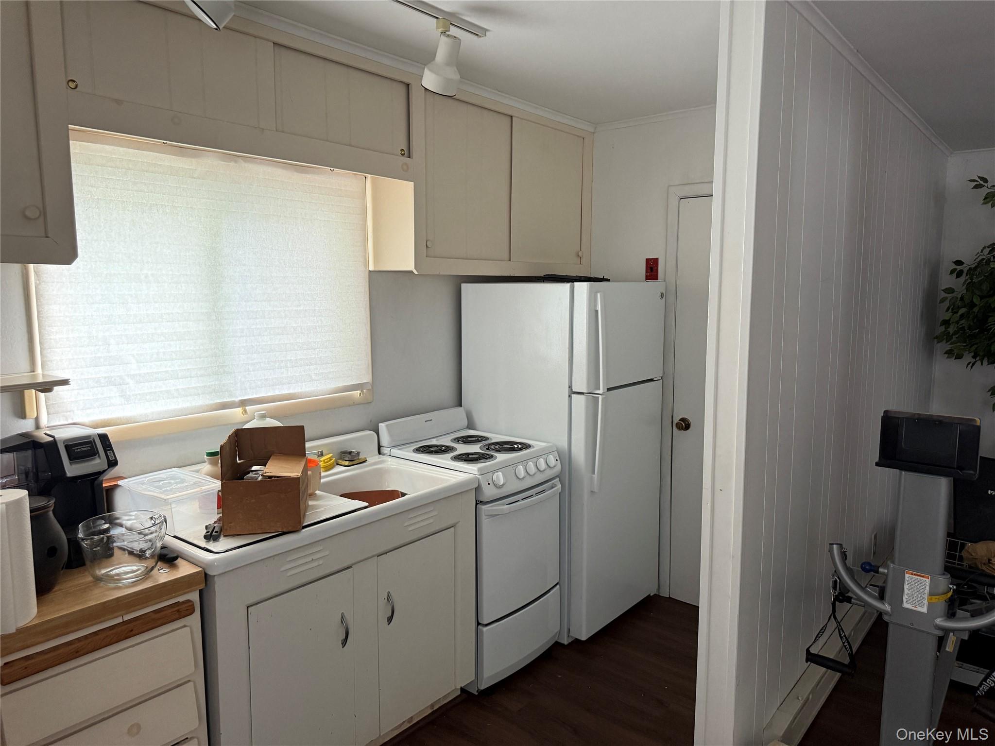 #15 photo, 89 Manor Drive, Shirley , NY 11967