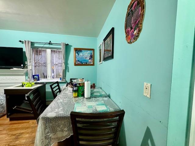 #31 photo, 86-66 Midland Parkway, 뉴욕퀸즈 Jamaica Estates , NY 11432