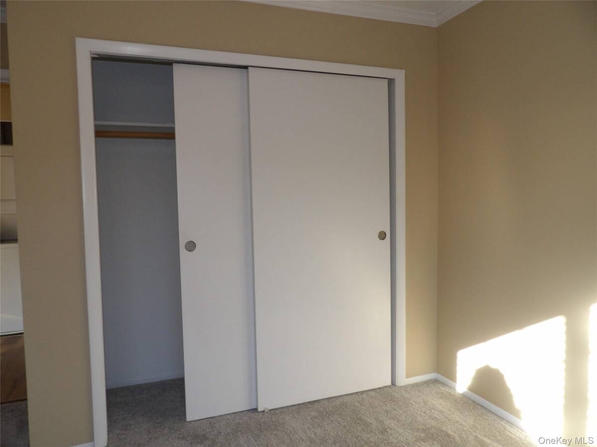 #11 photo, 26 Greenmeadow Drive, Babylon , NY 11702