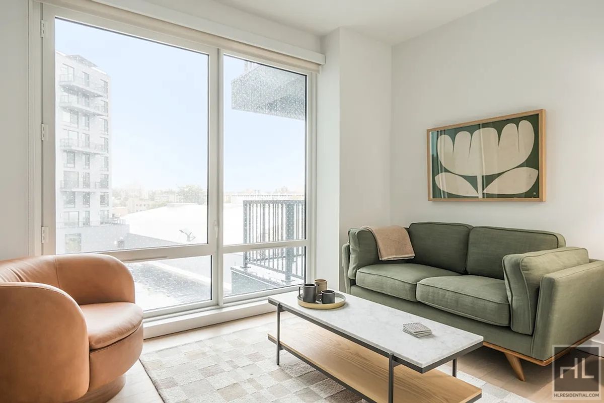 #1 photo, 975 Nostrand Avenue, ब्रुकलीन Crown Heights , NY 11225