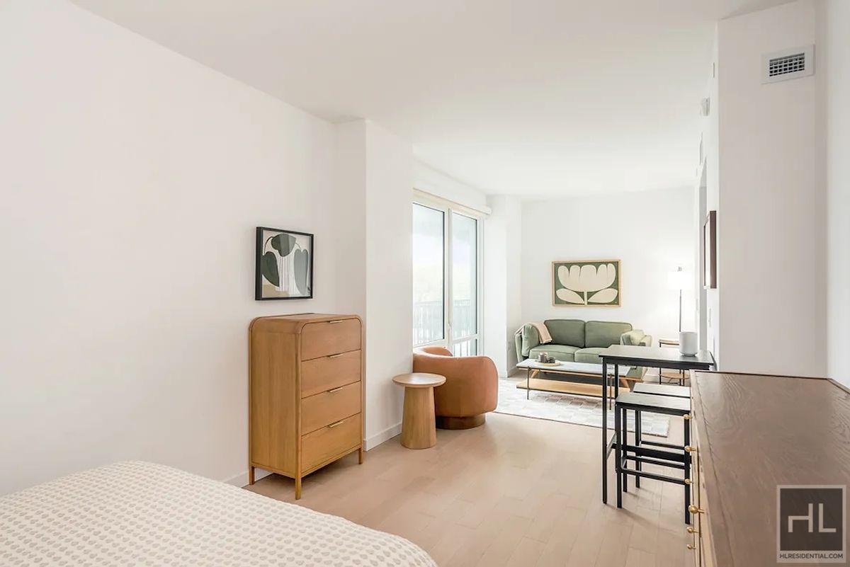 #4 photo, 975 Nostrand Avenue, ब्रुकलीन Crown Heights , NY 11225