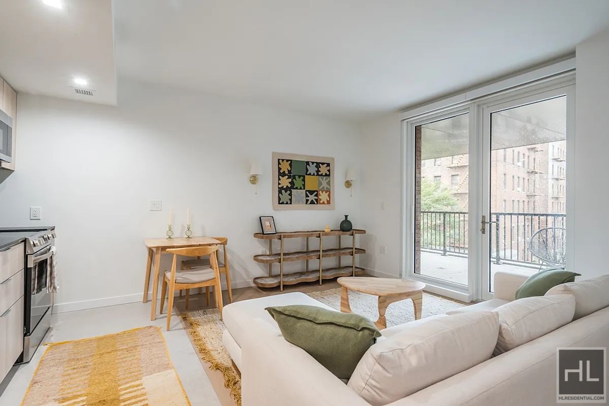 #4 photo, 975 Nostrand Avenue, ब्रुकलीन Crown Heights , NY 11225