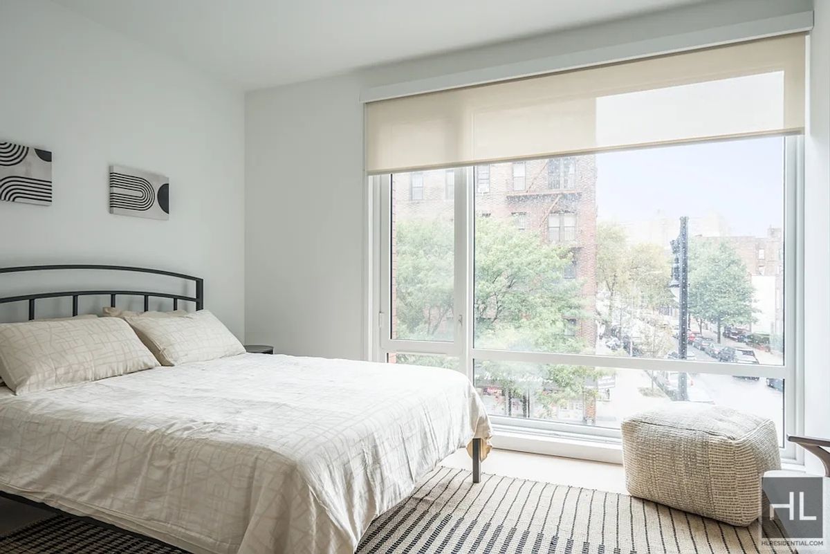 #4 photo, 975 Nostrand Avenue, ब्रुकलीन Crown Heights , NY 11225